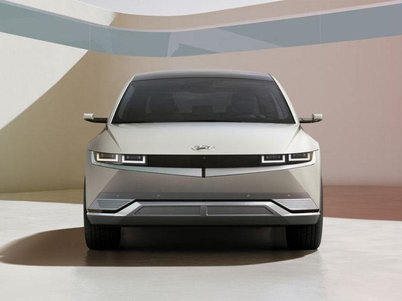 Hyundai Ioniq 5 A Versatile and Eco-Friendly rival to Luxury SUVs