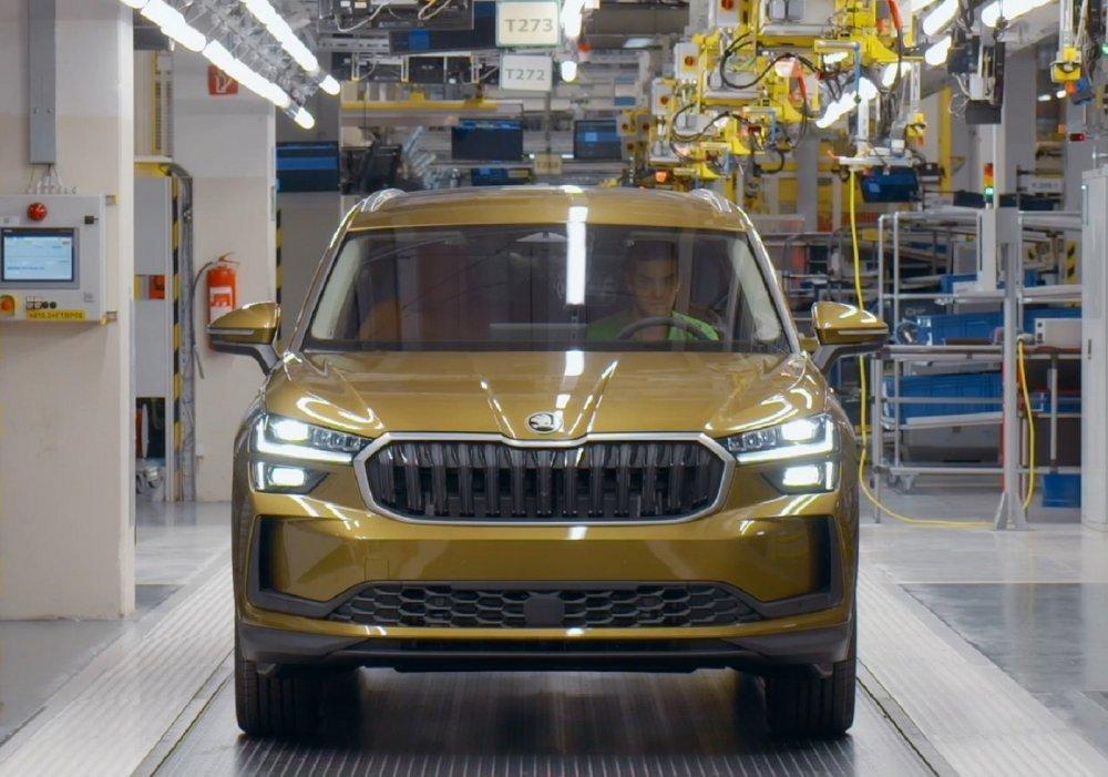 Skoda Teases Second-Gen Kodiaq SUV for India with Coming Soon